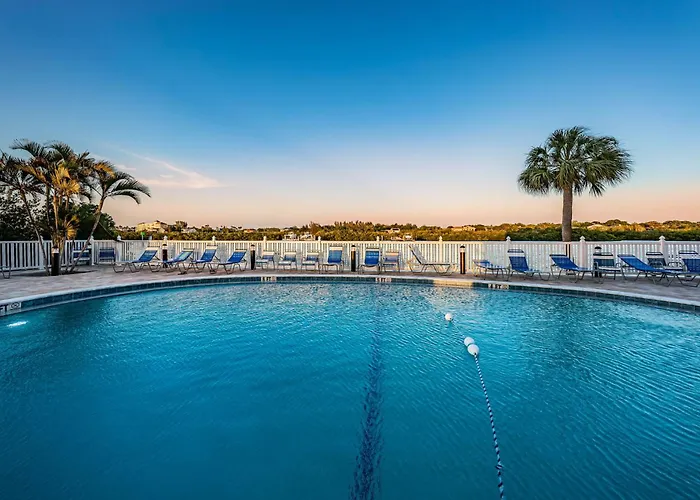 Yacht Club Waterfront Apartment *