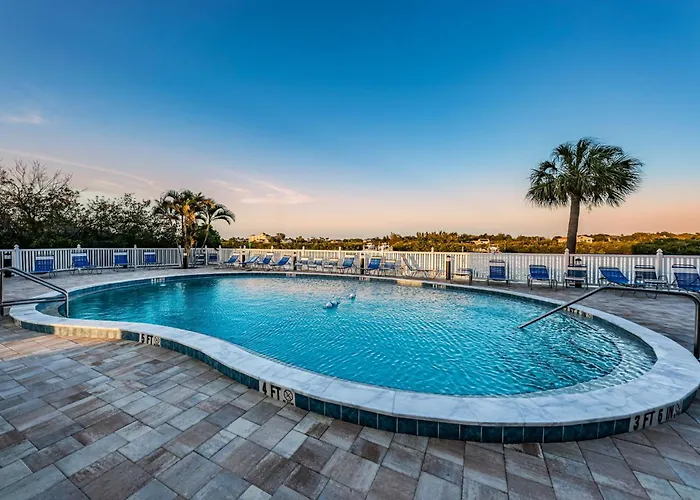 Yacht Club Waterfront * Clearwater Beach